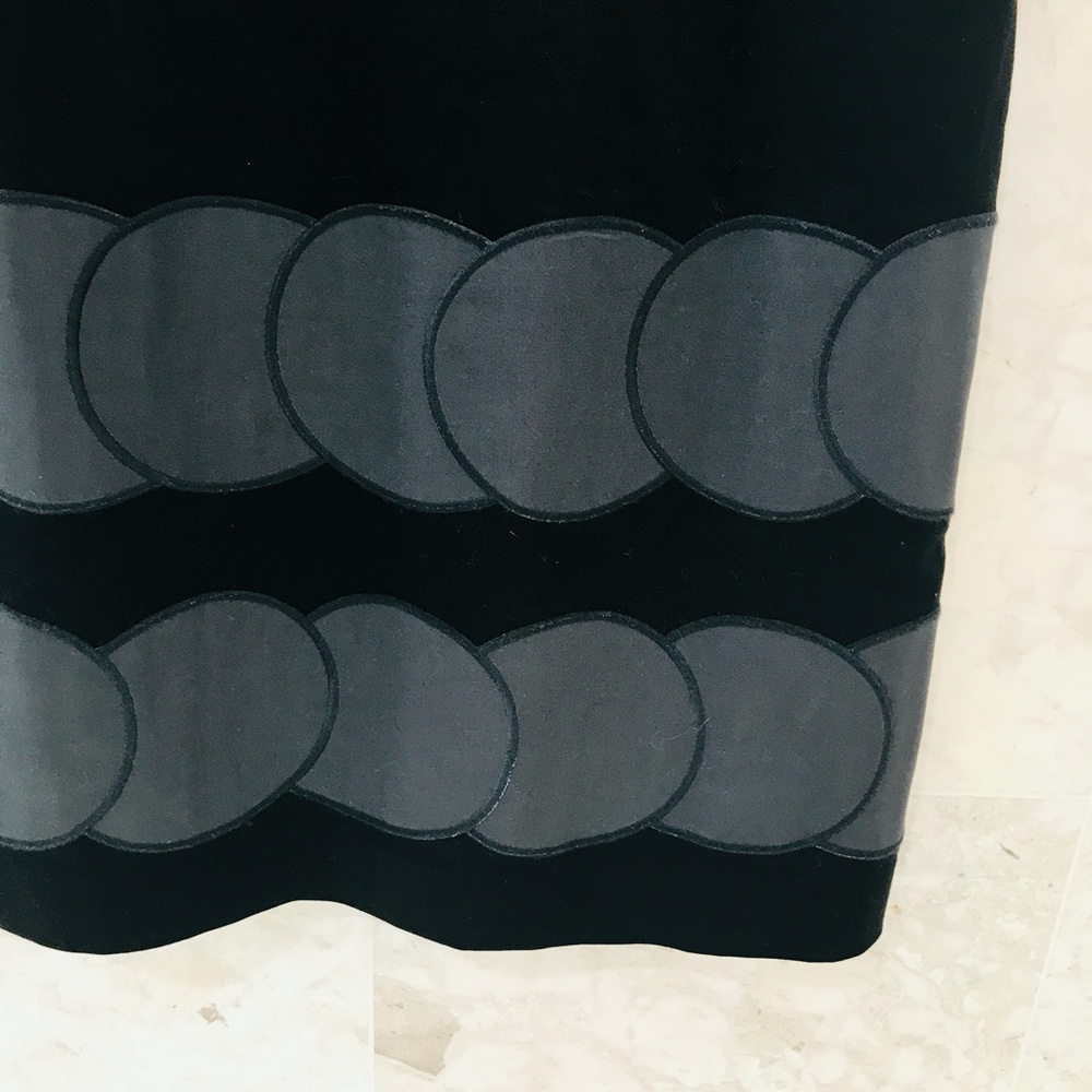BODEN {6} Shift Dress Black Cotton Knee Length Cap Sleeve Gray Circles - Picture 3 of 9